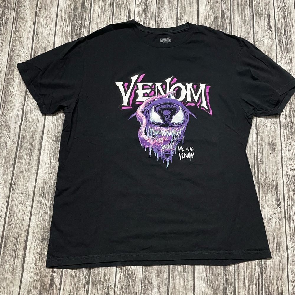 Adult Large Marvel Venom Short Black LIKE NEW!